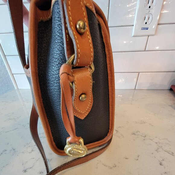 Dooney & Bourke Essex Bag (Black & British Tan) - Original Vintage Bag - Picture 14 of 15